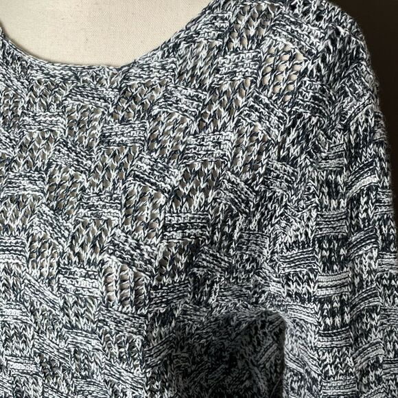 Umgee Navy White Bow Flare Sleeve Open Knit Wave Hem Sweater NWT Size S - Picture 7 of 10